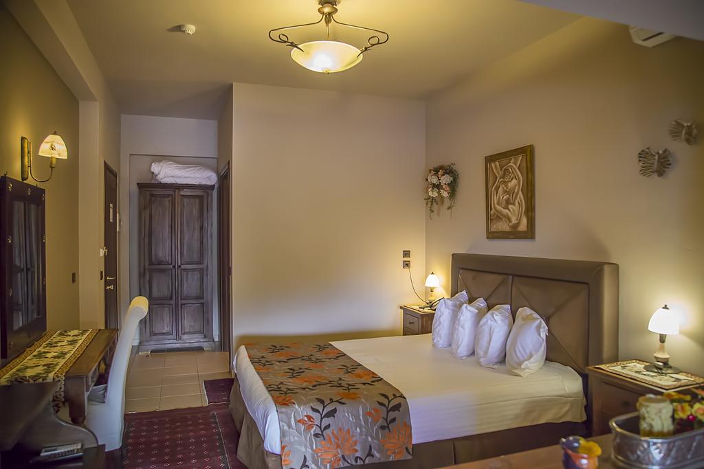Pandion Luxury Boutique Hotel & Suites With Spa Neo Chorio Esterno foto