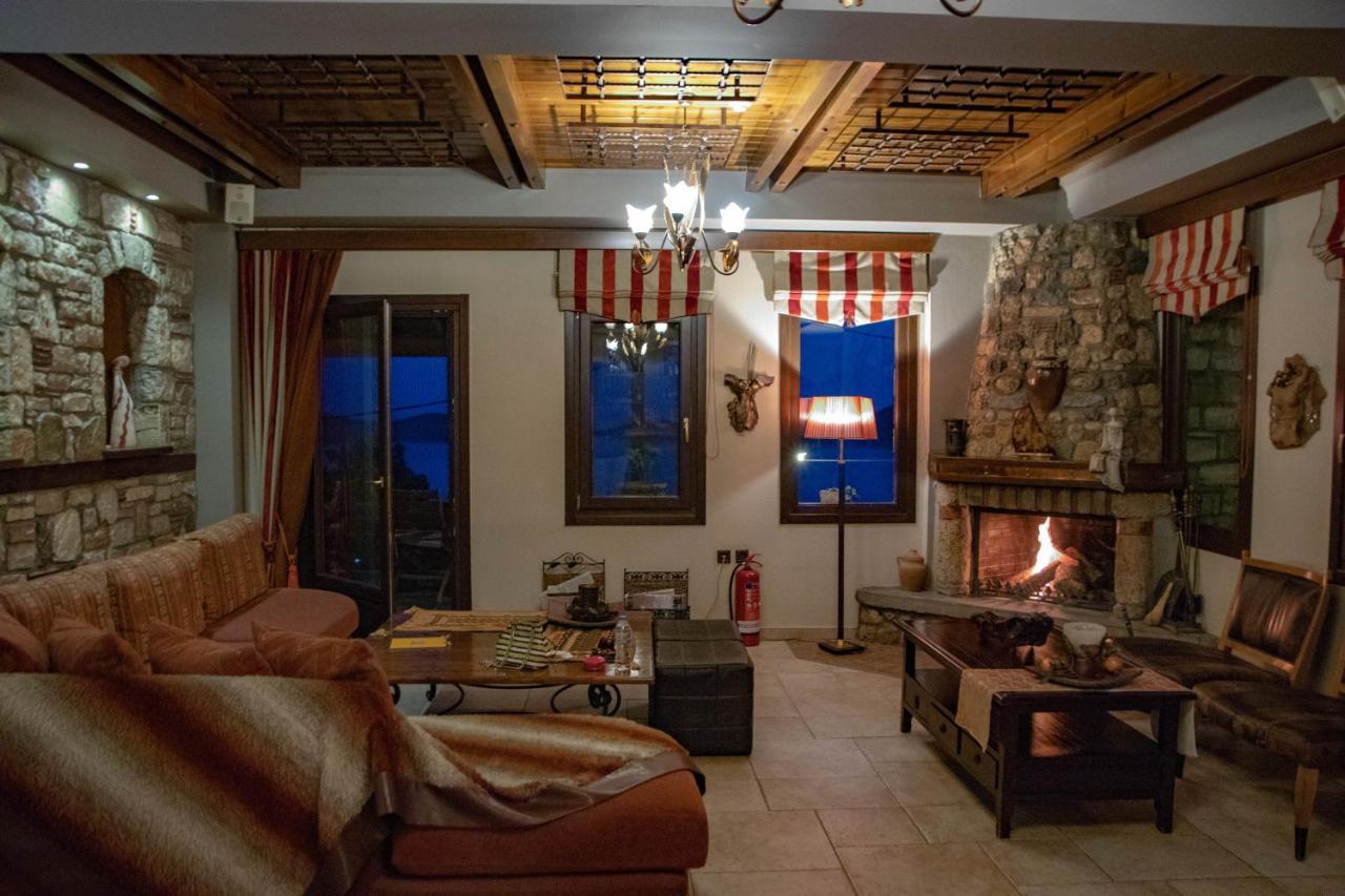 Pandion Luxury Boutique Hotel & Suites With Spa Neo Chorio Esterno foto
